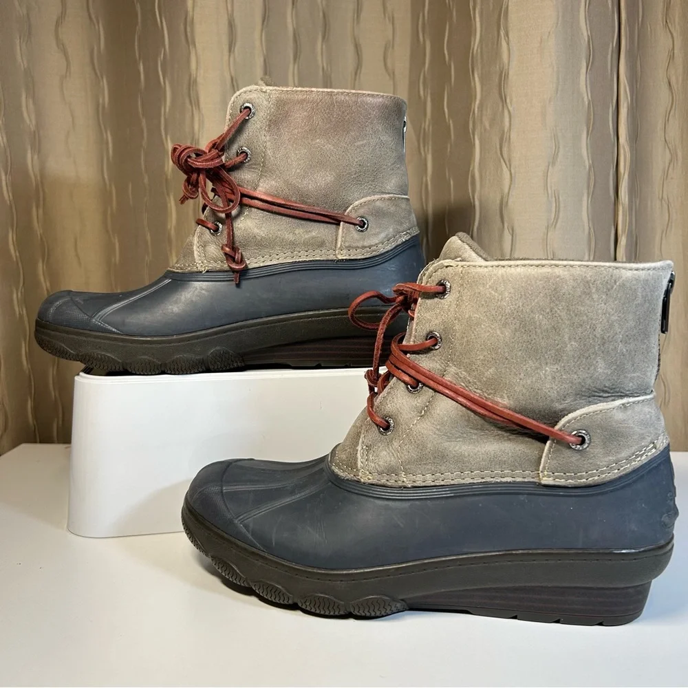 Sperry Duck Boots Women's 8 Quarter Beige Leather Back Zip STS99526 Waterproof